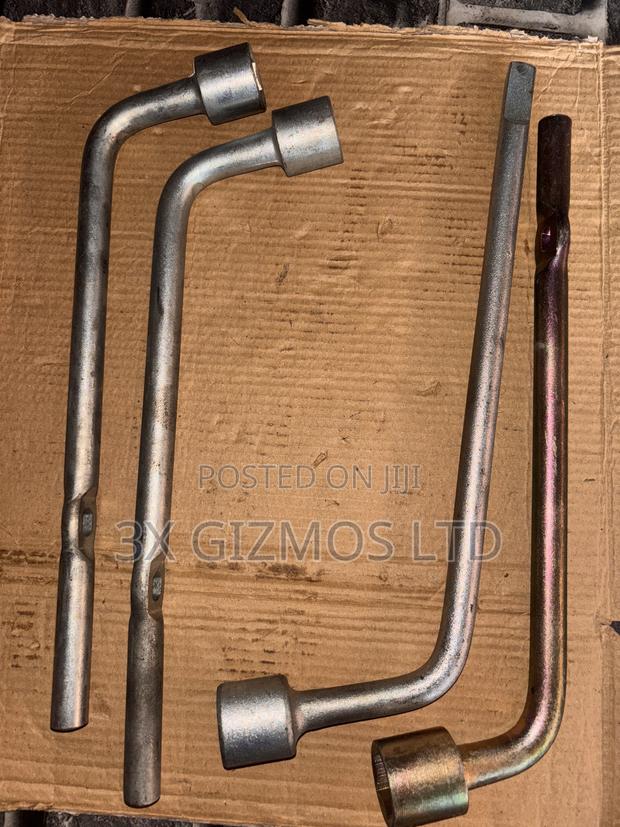 19mm,21mm Wheel Spanner. · Photo 2