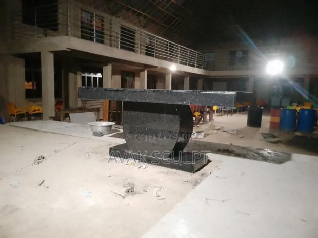 Granite Altar · Photo 4