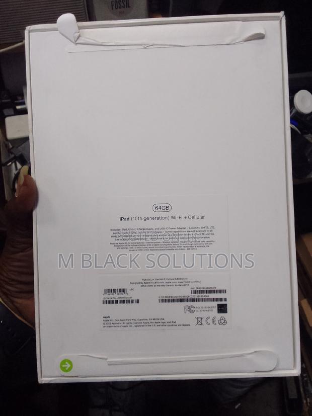 New Apple iPad (2022) 64 GB Silver · Photo 4