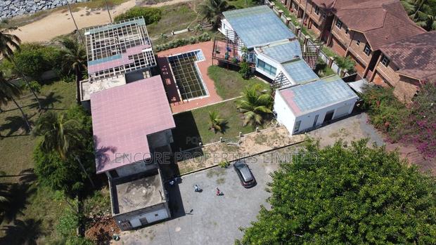 20bdrm Villa in Encore Properties, Cape Coast Metropolitan for sale · Photo 1