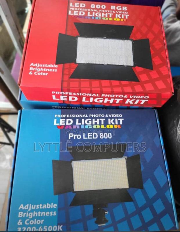 Professional Led 800 Light · Photo 2
