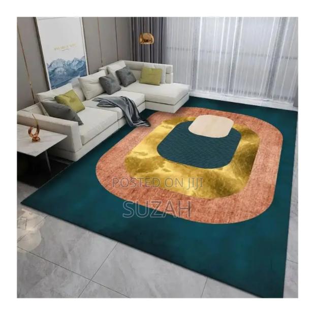 Soft Surface Rug · Photo 2