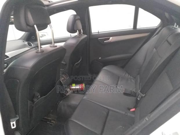 Mercedes-Benz C250 2014 White photo 4