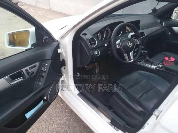 Mercedes-Benz C250 2014 White photo 5