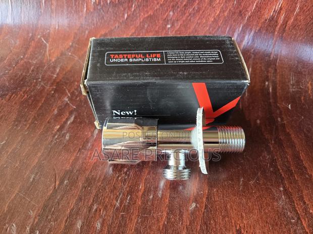 Angle Valves · Photo 3