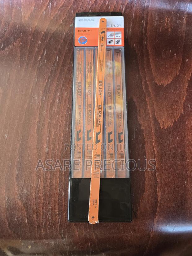 Hacksaw Blade · Photo 2