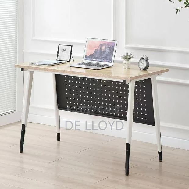 120 Cm by 60 Cm Modern Office Table photo 3