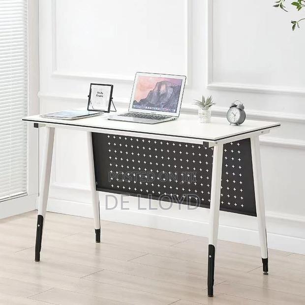 120 Cm by 60 Cm Modern Office Table photo 4