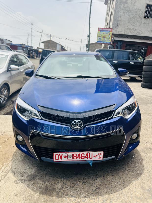 Toyota Corolla S 4dr Sedan (1.8L 4cyl CVT) 2016 Blue