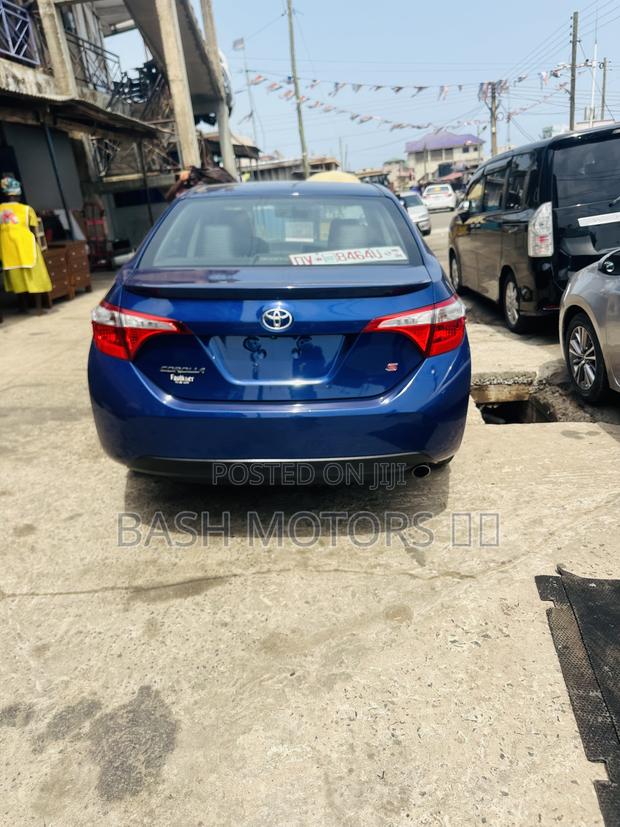 Toyota Corolla S 4dr Sedan (1.8L 4cyl CVT) 2016 Blue