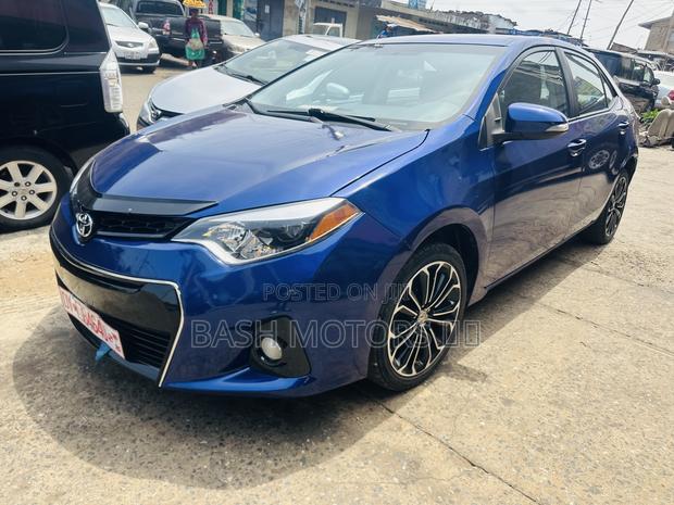 Toyota Corolla S 4dr Sedan (1.8L 4cyl CVT) 2016 Blue