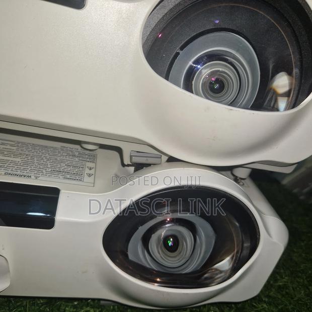 Large View Light Epson Projector photo 3