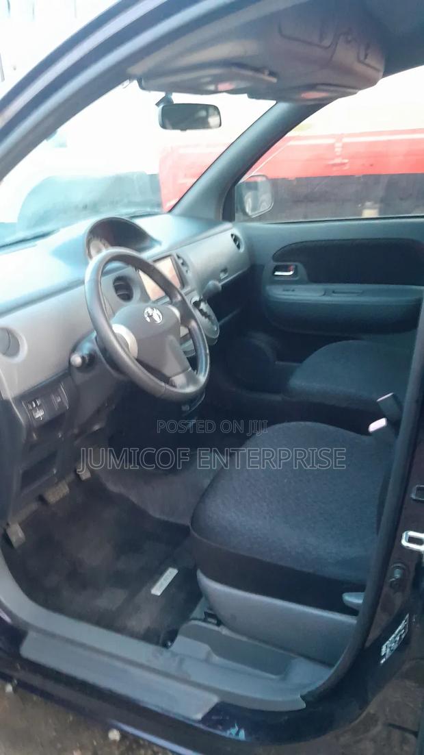 Toyota Sienta 1.5 FWD 2014 Purple · Photo 4