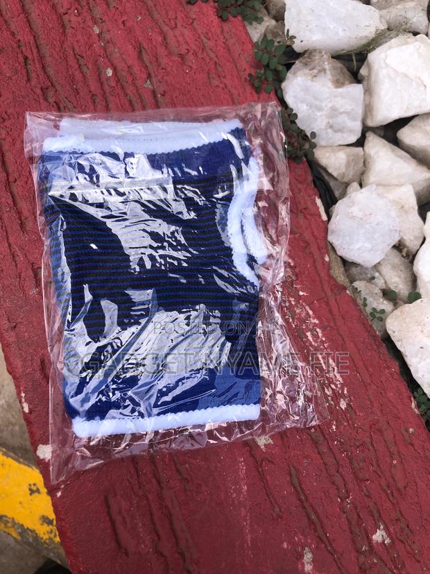 Super Tough Palm Support (2 in a Pack) · Photo 4