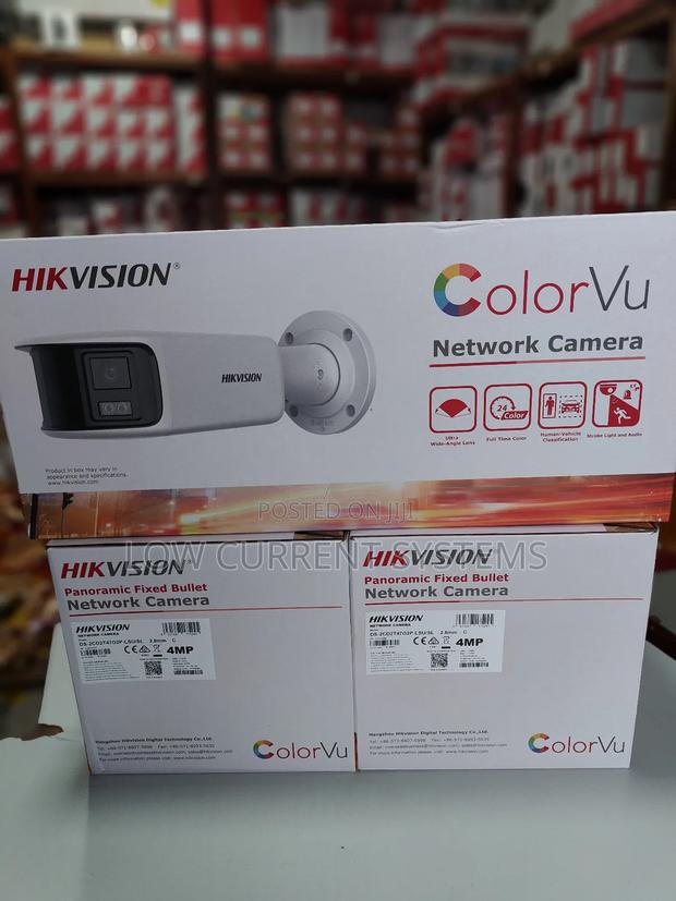 Hikvision 4mp Panoramic 180 Colorvu Audible Strobe Light · Photo 2