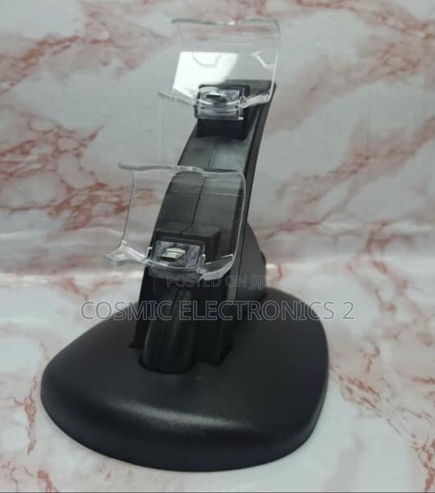 Slim Pro Dual Charging Stand photo 2
