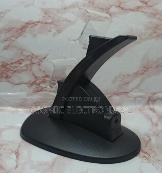 Slim Pro Dual Charging Stand photo 8