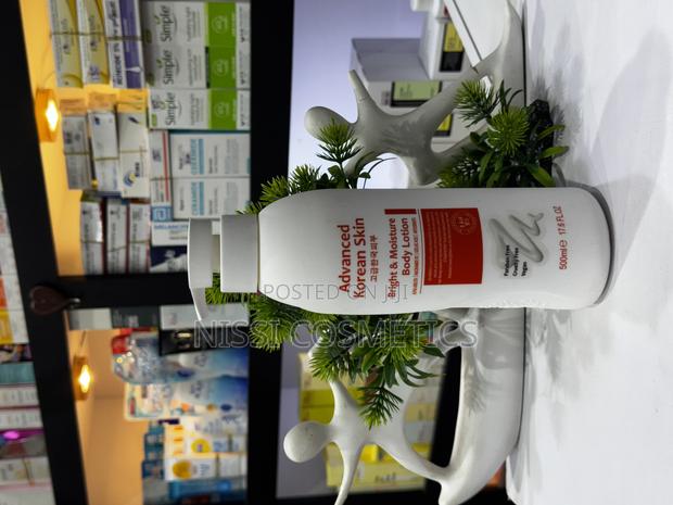 Advanced Korean Skin Bright Moisture · Photo 2