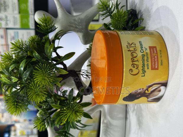Carotis Lightening Cream With Vitamin · Photo 2