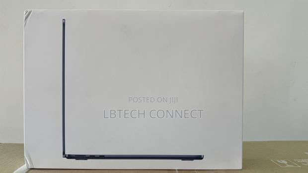 New Laptop Apple MacBook Air 16GB Apple M4 SSD 512GB
