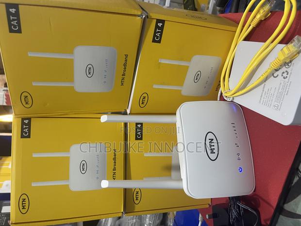 Universal Broadband Router · Photo 3