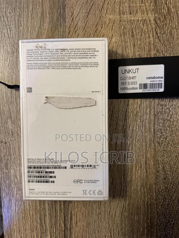 New Apple iPhone 12 64 GB Black photo 2