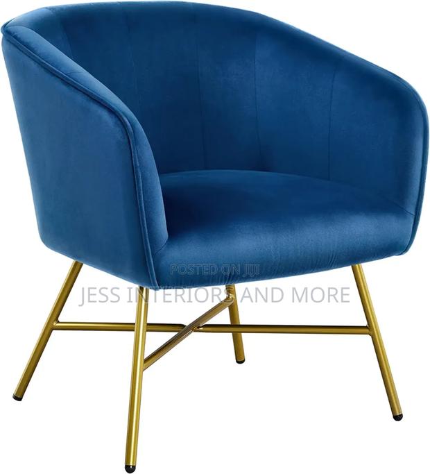 Velvet Accent Chair (Blue) · Photo 4