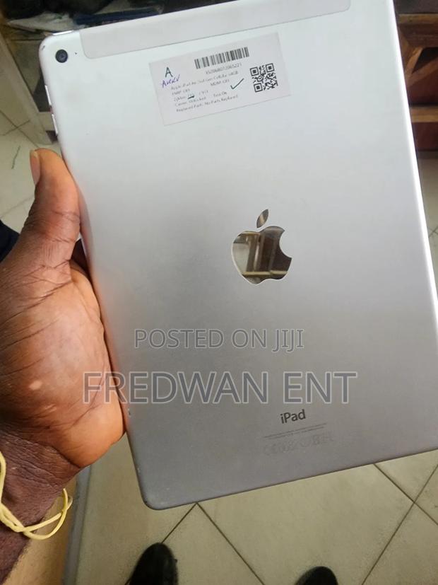 Apple iPad Air 2 32 GB Silver photo 2