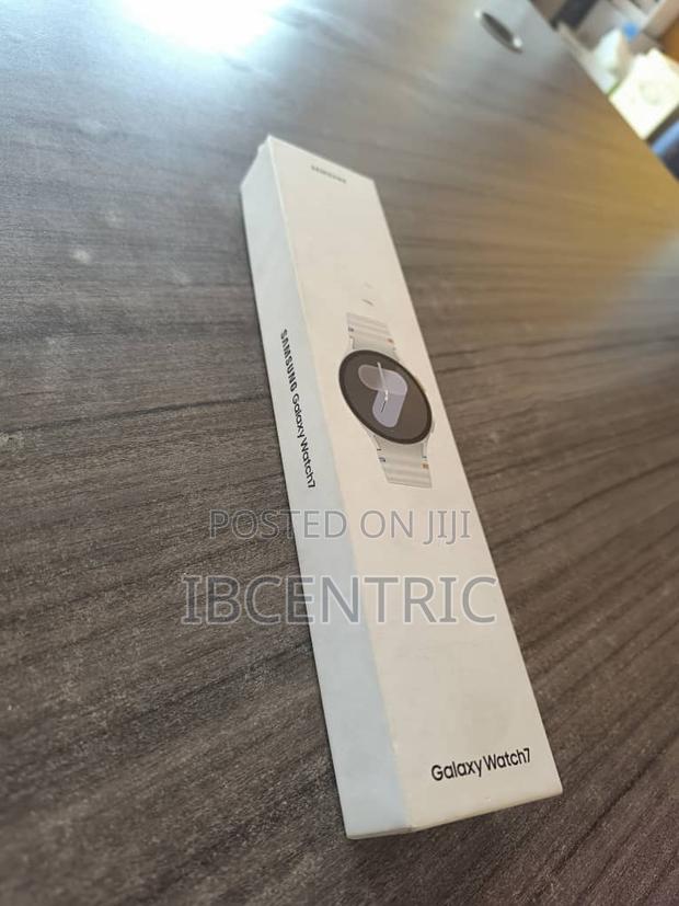 Sumsung Galaxy Watch7 40mm photo 2