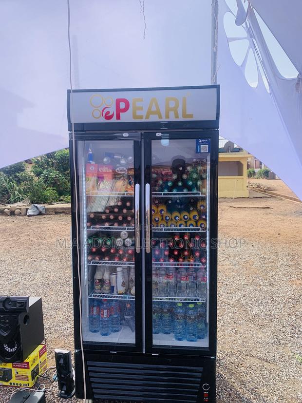Quiet Operation Pearl 568 Litres Showcase Fridge · Photo 2