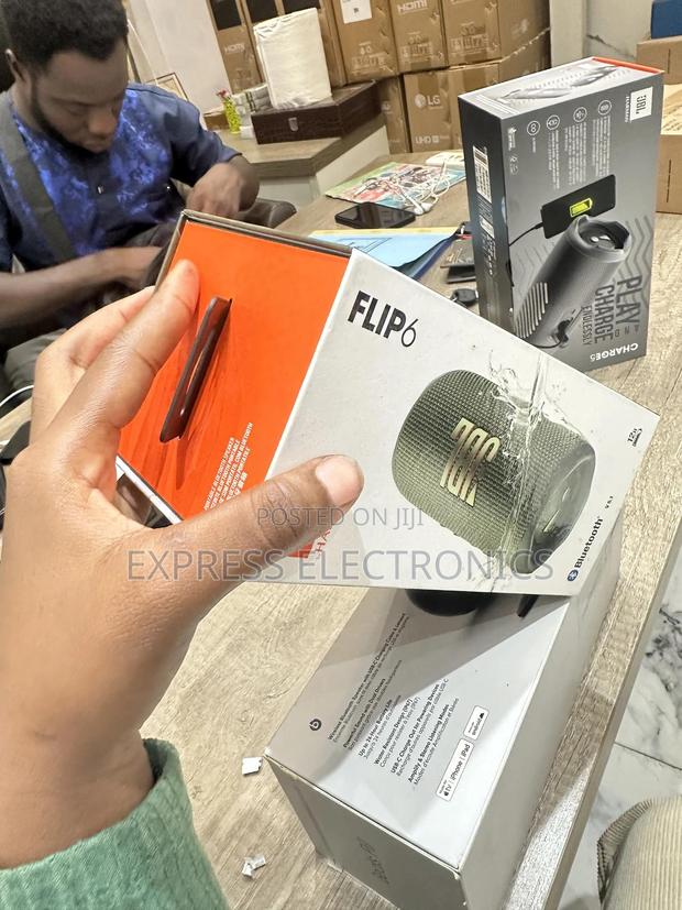 Dare to Listen Flip 6 Bluetooth Speaker · Photo 2