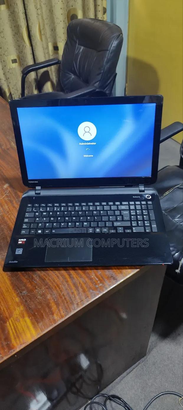 Laptop Toshiba Satellite L50D 8GB AMD A8 HDD 1T