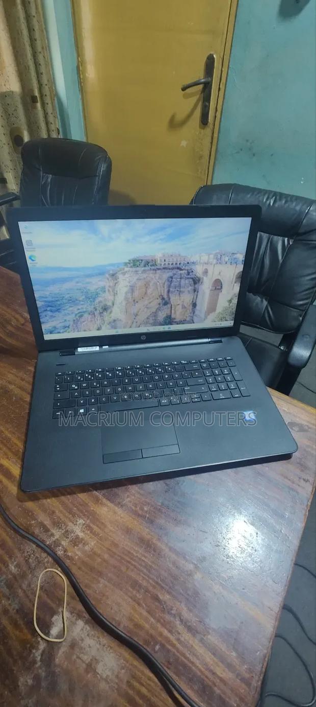 Laptop HP Pavilion 17 8GB Intel Core I5 SSD 256GB