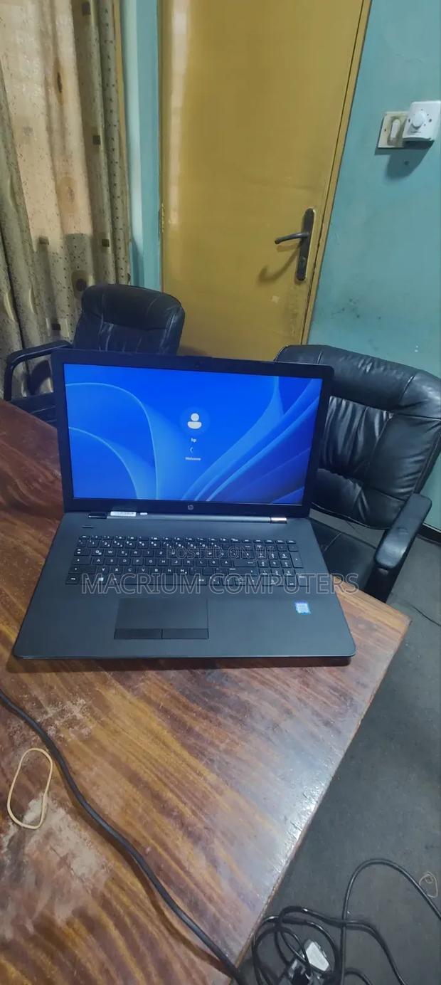 Laptop HP Pavilion 17 8GB Intel Core I5 SSD 256GB photo 2