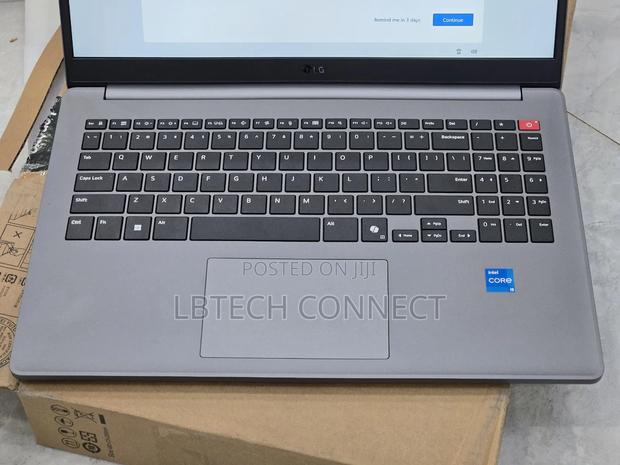 New Laptop LG Gram 15.6 8GB Intel Core I5 SSD 256GB photo 3