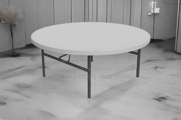 Foldable Outdoor Table (White) · Photo 4