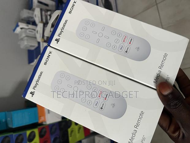 Playstation Media Remote Sealed photo 3