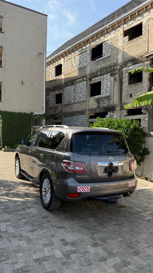 Nissan Patrol 2014 Brown