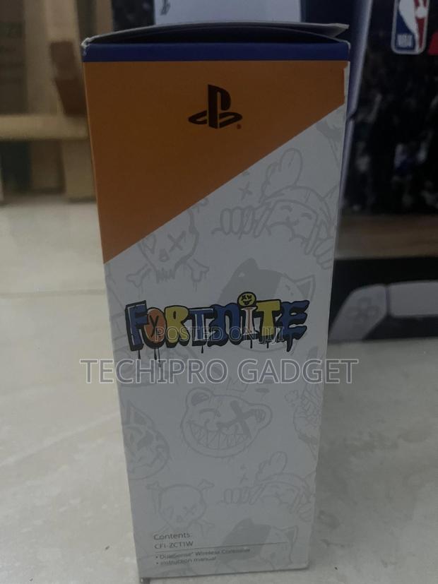 Fortnite Controller Sealed photo 3
