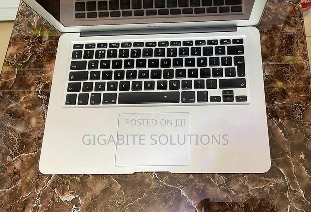 Laptop Apple MacBook Air 4GB Intel Core I5 SSD 128GB photo 3