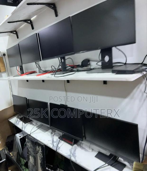Dell Ultrasharp 24′′ Full Hd Ips Monitor 60hz Hdmi/Displayport/Vga photo 2