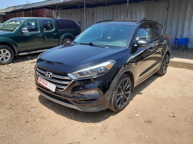 Hyundai Tucson 2018 Black · Photo 2
