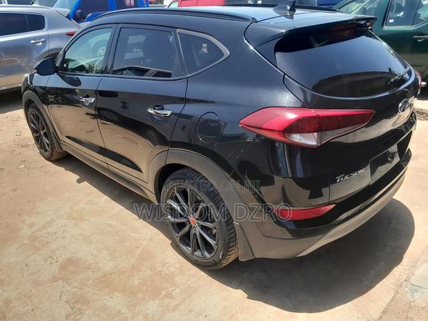 Hyundai Tucson 2018 Black · Photo 4