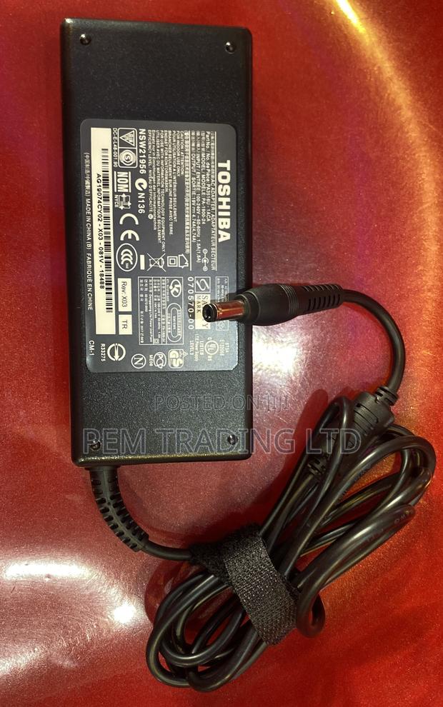 Original Toshiba Charger/Adapter 5.5*2.5mm 90w · Photo 3