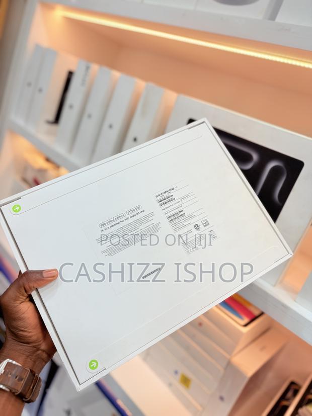 New Laptop Apple MacBook Pro 2023 M3 14-Inch 8GB Apple M3 SSD 512GB photo 2