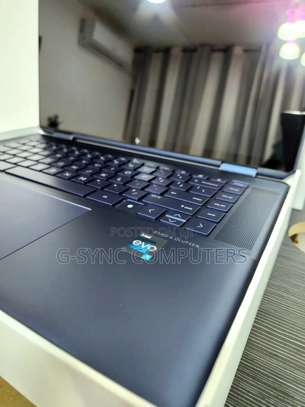 Laptop HP Spectre X360 16GB Intel Core I7 SSD 1T photo 16
