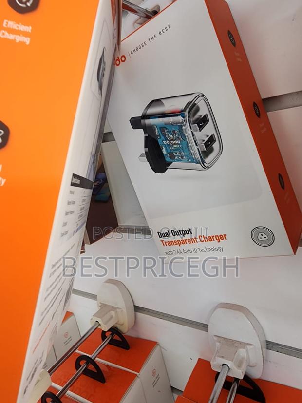 Porodo Dual Output Transparent Charger · Photo 4