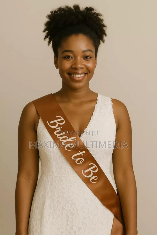 Bride To Be Sash · Photo 4