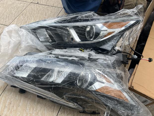 Nissan Maxima 2018 Headlight Pair