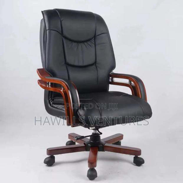 Office Chair /Swivel Chair · Photo 2
